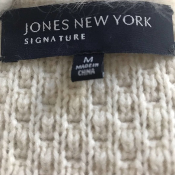 Jones New York Cream Angora Mix Cardigan Size Medium - Picture 5 of 5